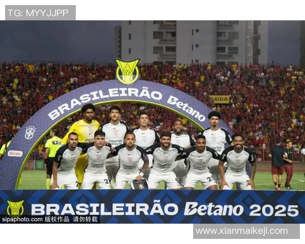 42号足球球星闪耀赛场引领球队奋勇拼搏点燃胜利激情