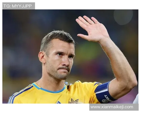 足球球星极速奔跑背后的训练秘诀与比赛关键时刻的冲刺技巧分析 足球球星极速奔跑背后的训练秘诀与比赛关键时刻的冲刺技巧分析